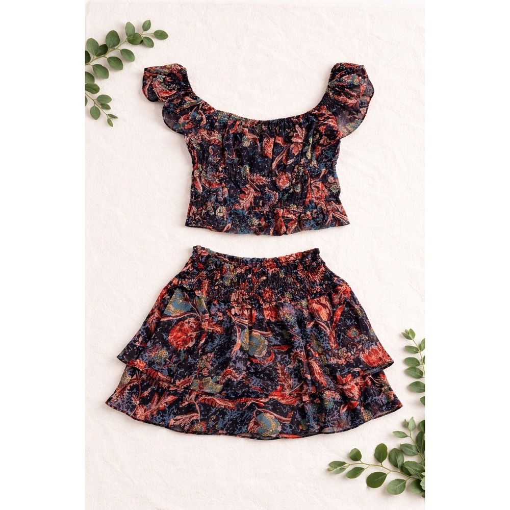 Express 2 Piece Set Womens S/XS Navy Floral Smocked‎ Crop Top Tiered Skirt Boho